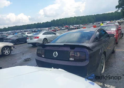 2008 Ford Mustang Gt Deluxe/Gt Premium z USA, uszkodzony, nr VIN 1ZVHT82H785187714